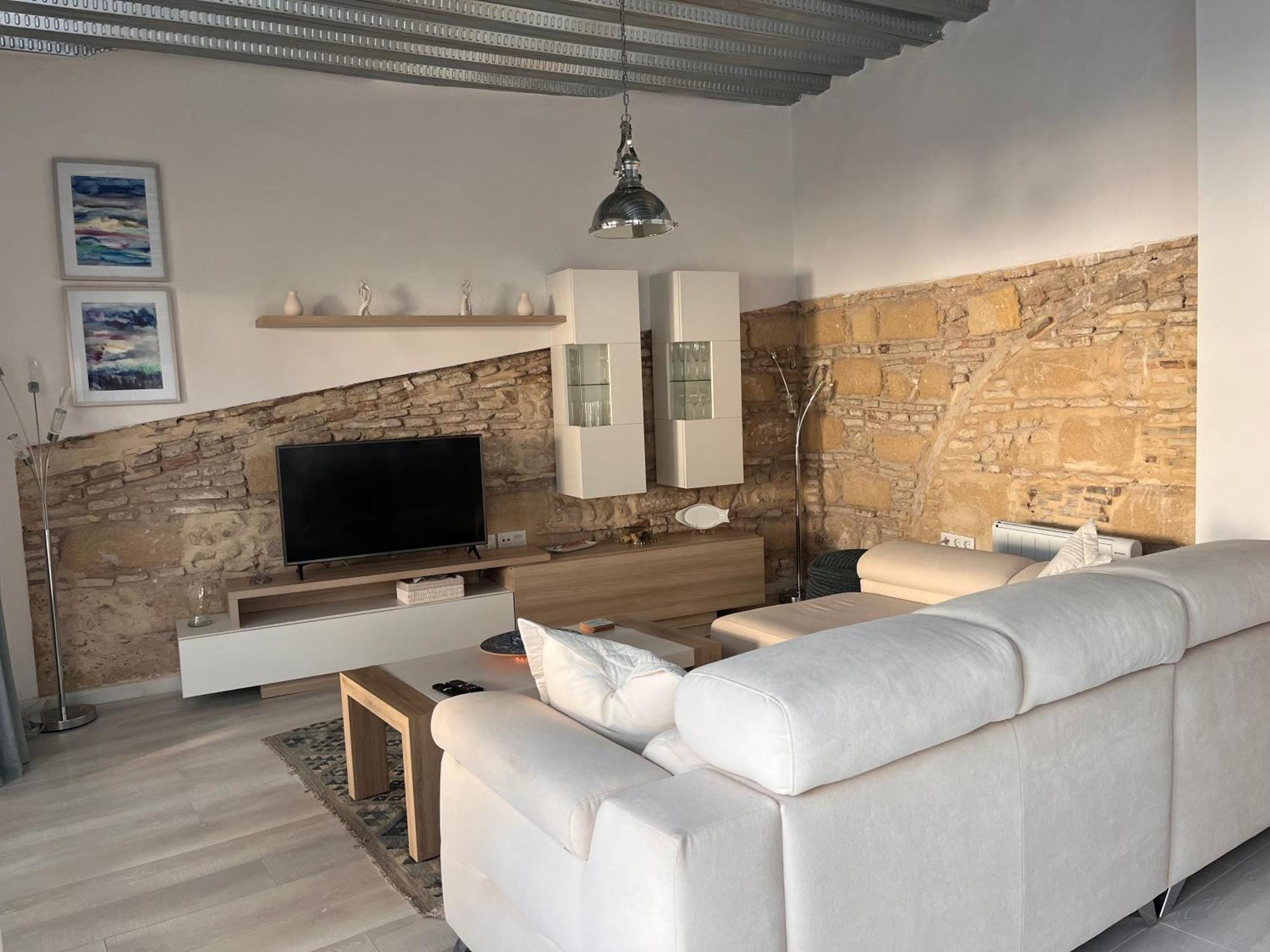 Casa Nuna Modern Loft With Private Garden Terrace Jerez de la Frontera Bagian luar foto